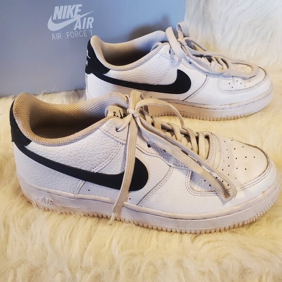 Nike Air Force 1 Low White Black (2024) (GS) FV5948-101 Size 7Y/Womens 8.5 - Picture 4 of 11